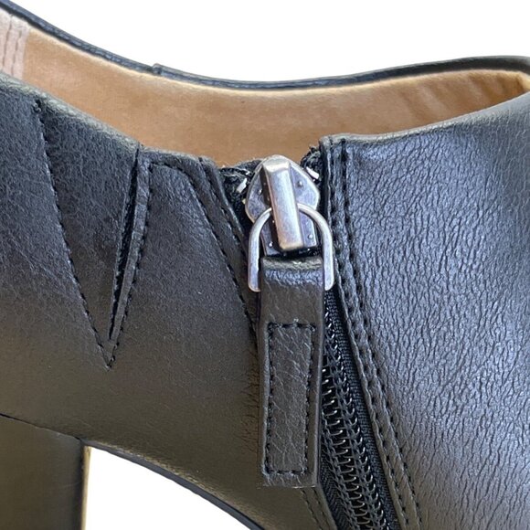 Crown Vintage Women’s Black Faux Leather Slip-On Heeled Booties Size 7.5M - Picture 4 of 9